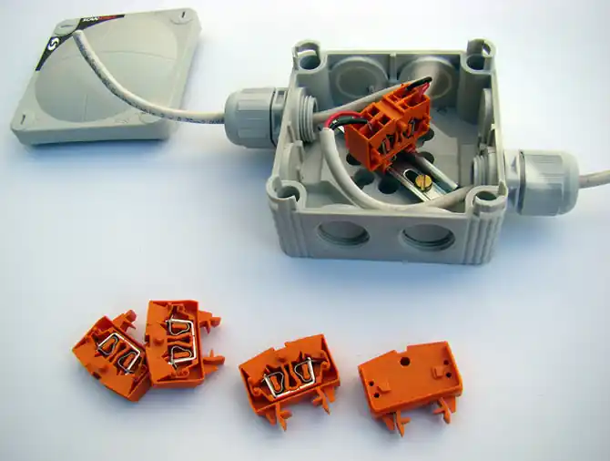 ScanStrut Junction Box, Cable Seal Pack Top Pick